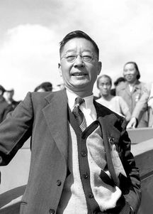 名人評價老舍養(yǎng)花