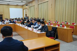 創(chuàng)新競(jìng)進(jìn)擔(dān)當(dāng)作為干事創(chuàng)業(yè)大討論