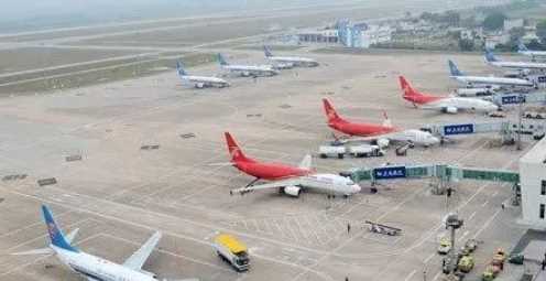 噴霧發(fā)膠能飛機(jī)托運(yùn),飛機(jī)上可以帶發(fā)膠噴霧嗎圖1