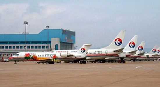 噴霧發(fā)膠能飛機(jī)托運(yùn),飛機(jī)上可以帶發(fā)膠噴霧嗎圖2