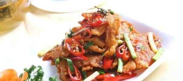 回鍋肉怎么做好吃,豆瓣醬做回鍋肉簡單又好吃的做法圖6