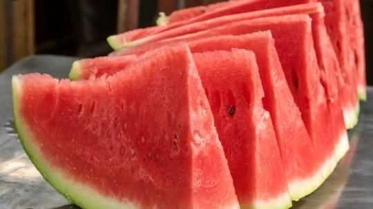 西瓜切開48小時(shí)能吃嗎
