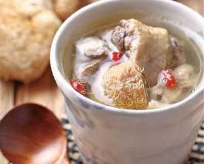 猴頭菇和什么煲湯最好