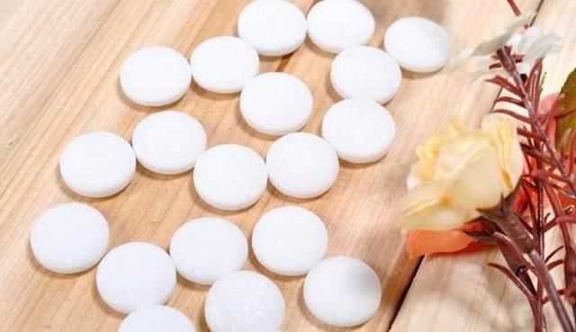 衛(wèi)生球和樟腦丸的區(qū)別，衛(wèi)生球不斷變小的條件和變化特點？圖2