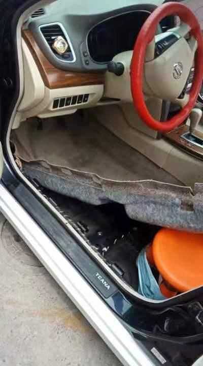 車內(nèi)潮濕有霉味怎么辦 洗車行可以弄嗎