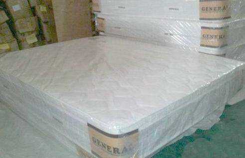 新床墊要不要撕掉薄膜,床墊上的塑料膜到底應不應該撕掉呢圖3