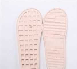 pvc鞋底是軟還是硬，pvc鞋底好還是橡膠好？圖1