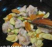 芋片怎么炒好吃又簡(jiǎn)單,炒魚片怎么做好吃又滑嫩圖13