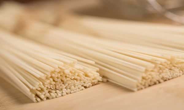 怎么炒掛面好吃,面條怎么做才能更好吃圖3