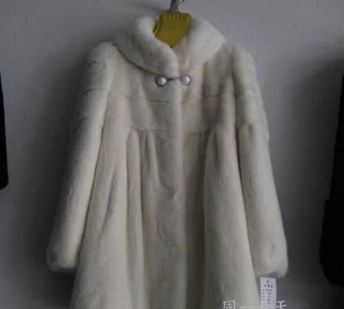 貂毛大衣能用灑精噴著消毒嗎