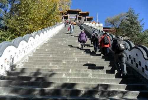 五臺(tái)山在哪個(gè)省，武當(dāng)山、泰山、華山、五臺(tái)山、西湖、青海湖分布在哪個(gè)??？圖7