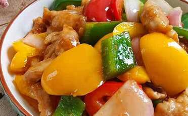 怎么炒彩椒炒肉,營養(yǎng)彩椒炒牛肉是怎么做的視頻圖4