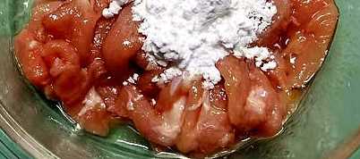 怎么炒彩椒炒肉,營養(yǎng)彩椒炒牛肉是怎么做的視頻圖5