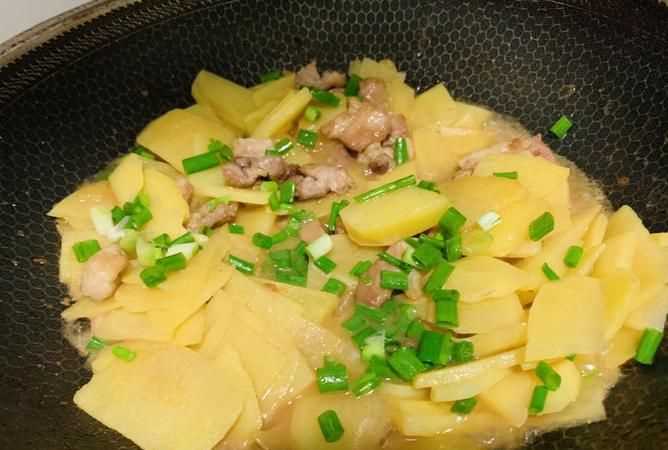 土豆片咋炒好吃竅門(mén)