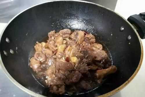 鴨子燉湯用高壓鍋壓多長時間