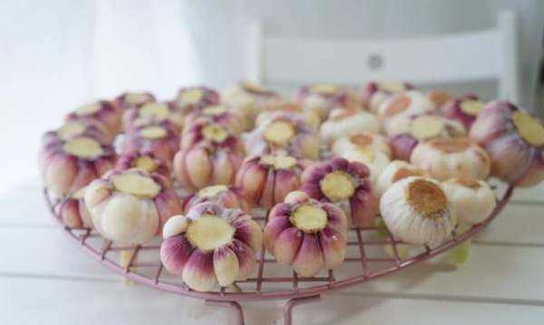 腌的糖蒜有點(diǎn)辣怎么補(bǔ)救,糖醋蒜幾個(gè)月了還是辣怎么辦圖9