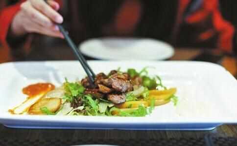 隔夜的白木耳能吃嗎，煮好的白木耳和蓮子放冰箱過夜能吃嗎？圖2