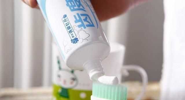 牙膏打開一年還能用嗎，牙膏瓶蓋掉了的牙膏還能繼續(xù)用嗎？圖4