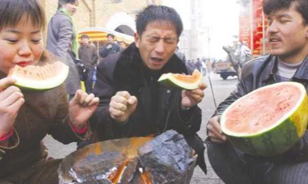 早穿皮襖午穿紗是哪個地區(qū),早穿棉襖午穿紗圍著火爐吃西瓜是描述哪個地區(qū)的圖3