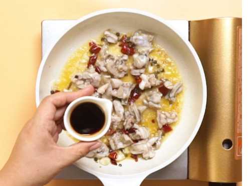 田雞怎么炒才不會(huì)老,炒田雞怎么做好吃圖8