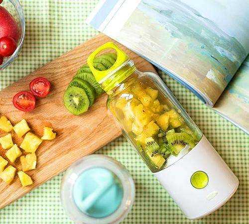 榨香蕉汁要不要加水,榨汁機(jī)榨水果的時(shí)候里面要不要加水圖2