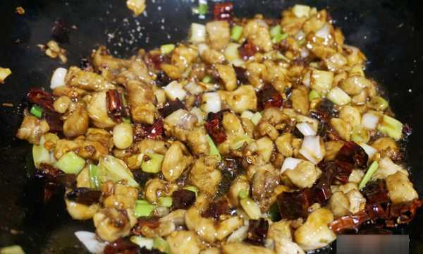 怎么炒雞丁好吃,雞丁怎么做好吃簡單的家常的圖14