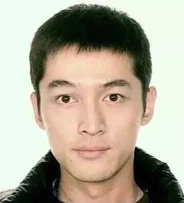 照片底色的含義，什么叫證件彩照，是用什么底色的，是白的，紅的，藍(lán)的？圖6