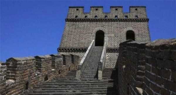 長(zhǎng)城上的烽火臺(tái)的作用,長(zhǎng)城上的烽火臺(tái)的作用是什么圖6