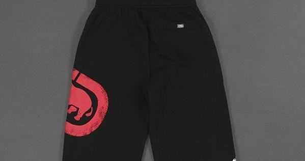 衣服被84燒掉顏色怎么辦,白色衣服用84燒黃了怎么恢復(fù)正常圖8