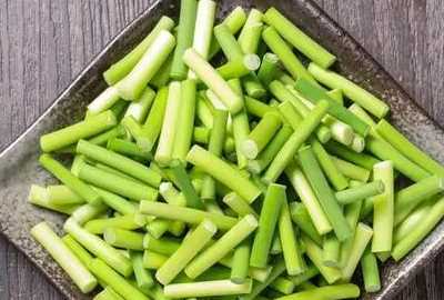 蒜苔吃不完怎么保存,蒜苔儲存的最好方法和溫度圖8