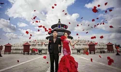 結(jié)婚跨火盆什么意思,結(jié)婚風俗不同圖2