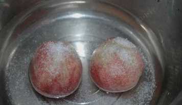 什么可以清除桃子表面的細毛,桃子去毛怎么洗干凈圖3