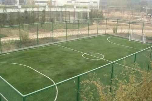 足球場邊線和足球場端線是什么