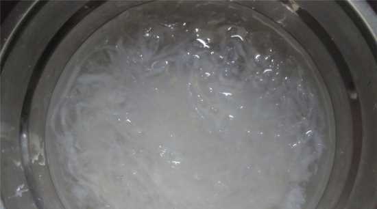 燕窩能用開(kāi)水泡,燕窩用冷水還是熱水浸泡比較好圖5