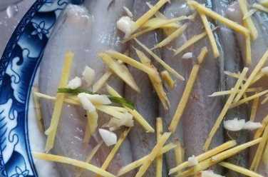 椒鹽龍頭魚的做法竅門,剁椒龍頭魚的做法竅門圖5