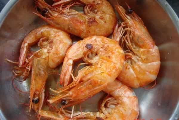 炸蝦怎么做好吃又簡(jiǎn)單竅門(mén)