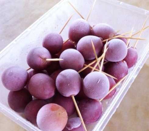 葡萄放冰箱凍要多久才能凍硬了