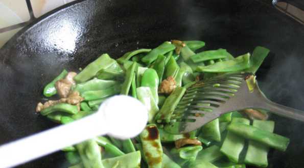 豆角炒肉怎么做好吃,豆角炒肉片的家常做法圖11