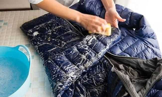 新買(mǎi)的羽絨服該怎樣清洗干凈呢