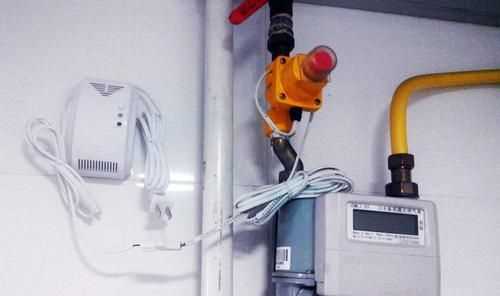 燃?xì)夤茉谑彝舛鞎鰡?></p>
<h2>天燃?xì)獗頉]安裝放在室外冬天能凍壞嗎</h2>
<p>1、天然氣表怕凍。<br>2、燃?xì)獗砣绻陉柵_沒有保溫措施也會被凍壞。</p>
<p><img src=