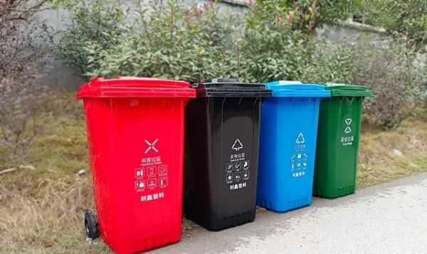 分類(lèi)垃圾桶多少錢(qián)一個(gè),環(huán)保分類(lèi)垃圾桶怎么畫(huà)圖1
