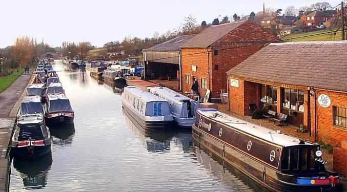 世界上最長的人工運(yùn)河是什么長多少千米