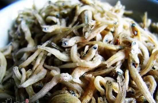 吃丁香魚(yú)會(huì)有什么功效,丁香魚(yú)的營(yíng)養(yǎng)價(jià)值及功效與作用禁忌