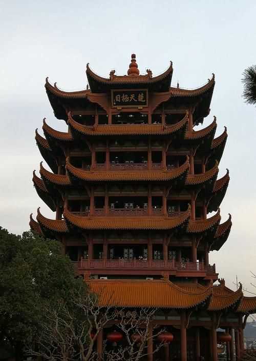 黃鶴樓里的故鄉(xiāng)是哪里