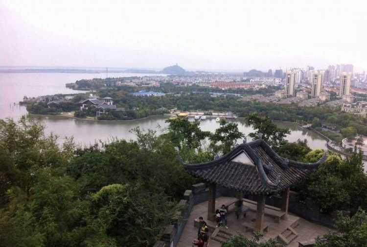 《次北固山下》這首詩(shī)的主旨是什么