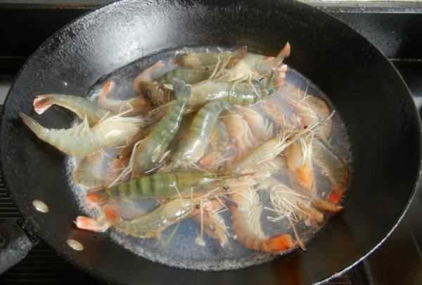 羅氏蝦煮多久能熟,白灼羅氏蝦要煮幾分鐘圖6
