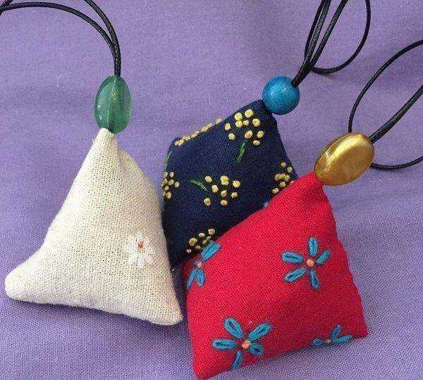 怎么做香包簡(jiǎn)單又好看,香囊的制作方法圖18