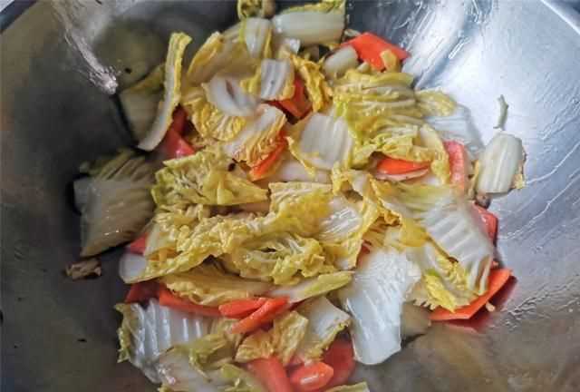 炒包菜絲怎么做好吃，口感極佳的清炒包菜絲怎么做好吃又簡單？圖7