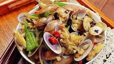 花蛤買回來放冰箱里凍死了還能吃嗎