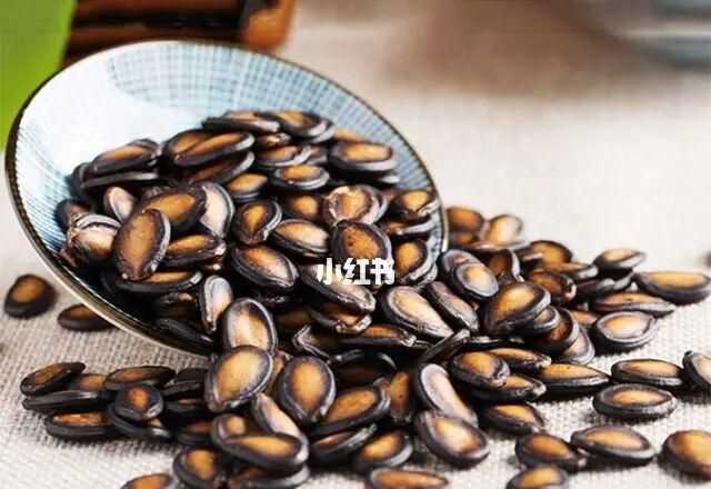 西瓜籽打碎了可以吃進肚子嗎